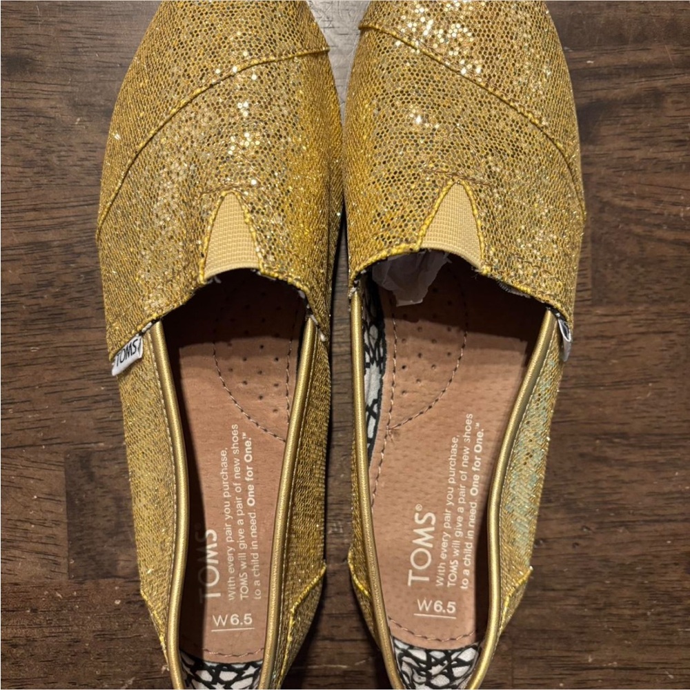 TOMS Women's Sparkling Gold Loafers